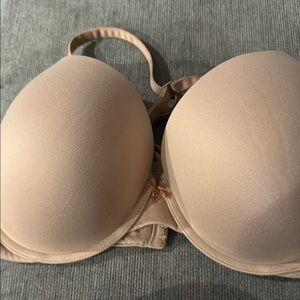 Victoria's Secret Nude Underwire Bra